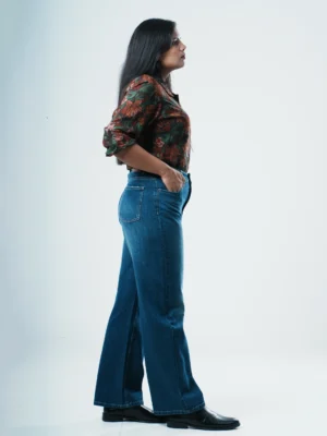 MOUNTAIN BLUE RELAXED FIT HIGH-RISE JEANS